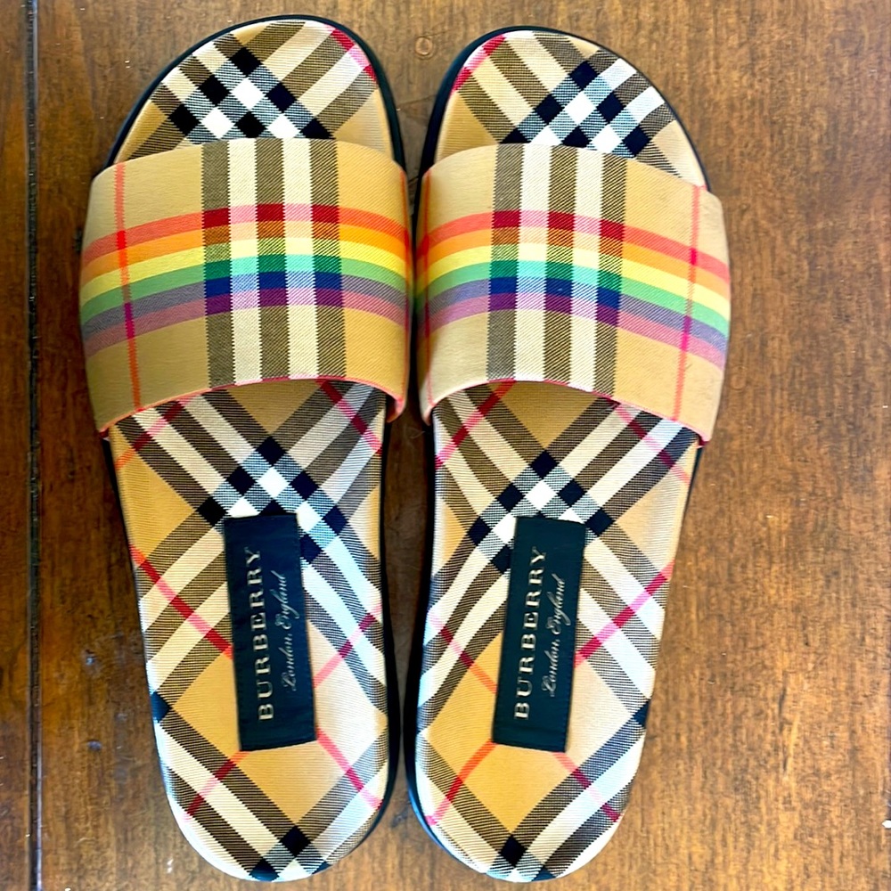 Burberry Slides (pride)